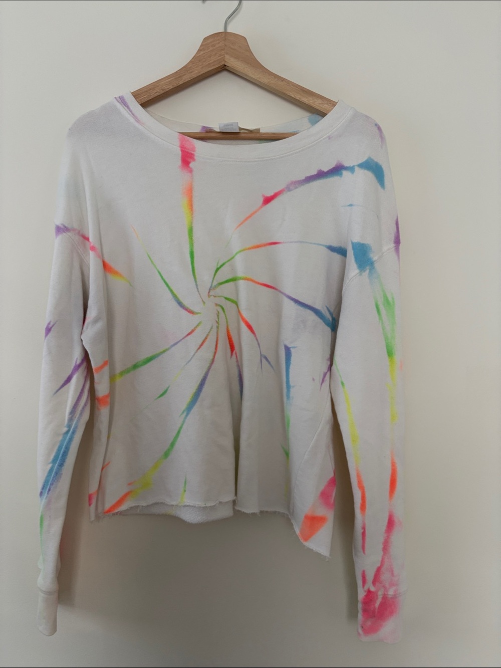 Vintage Havana White Multicolor Spiral Tie-Dye Cropped Sweatshirt